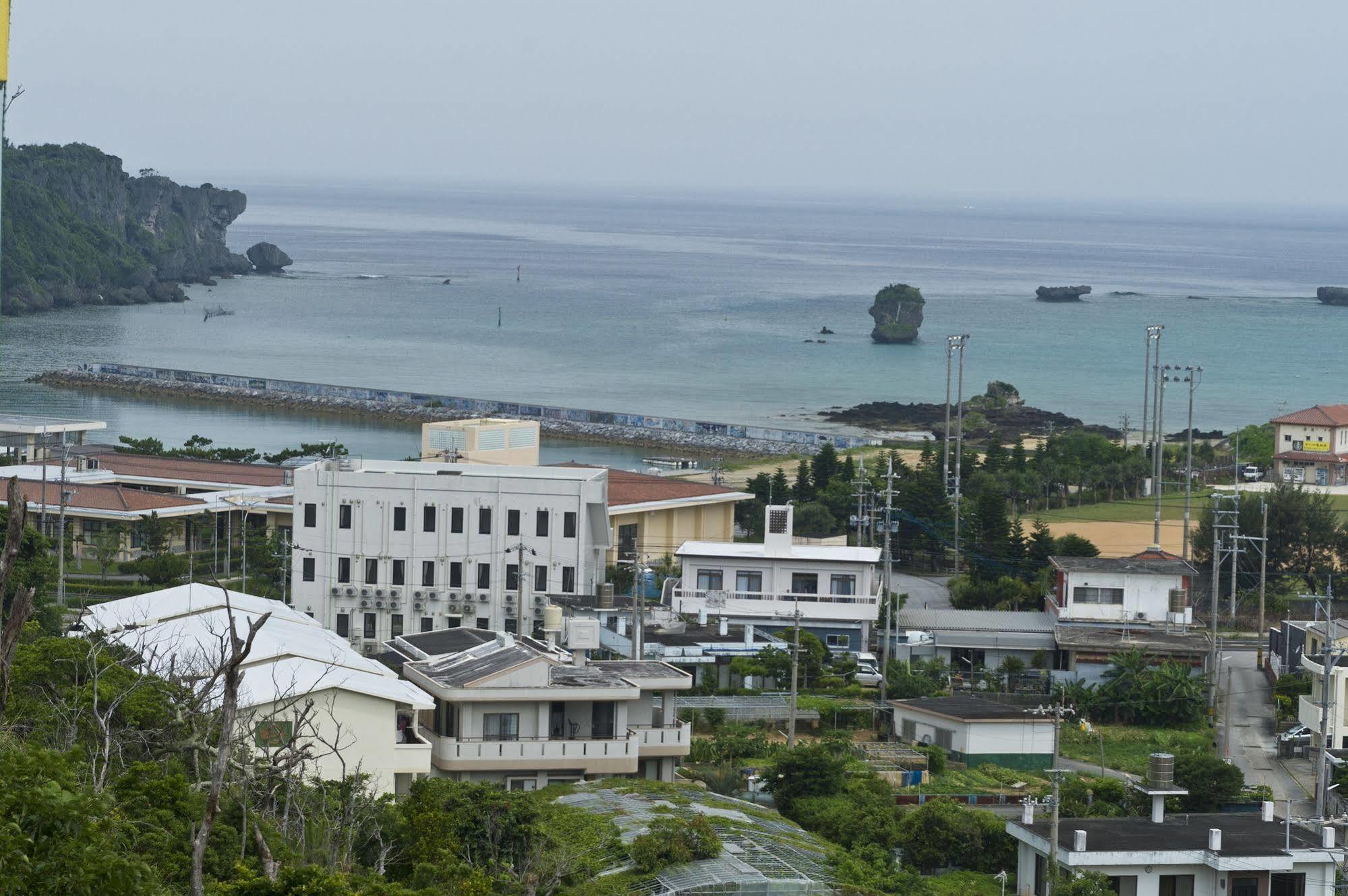 Pangoo Onna Japanese Style Hotel Dış mekan fotoğraf
